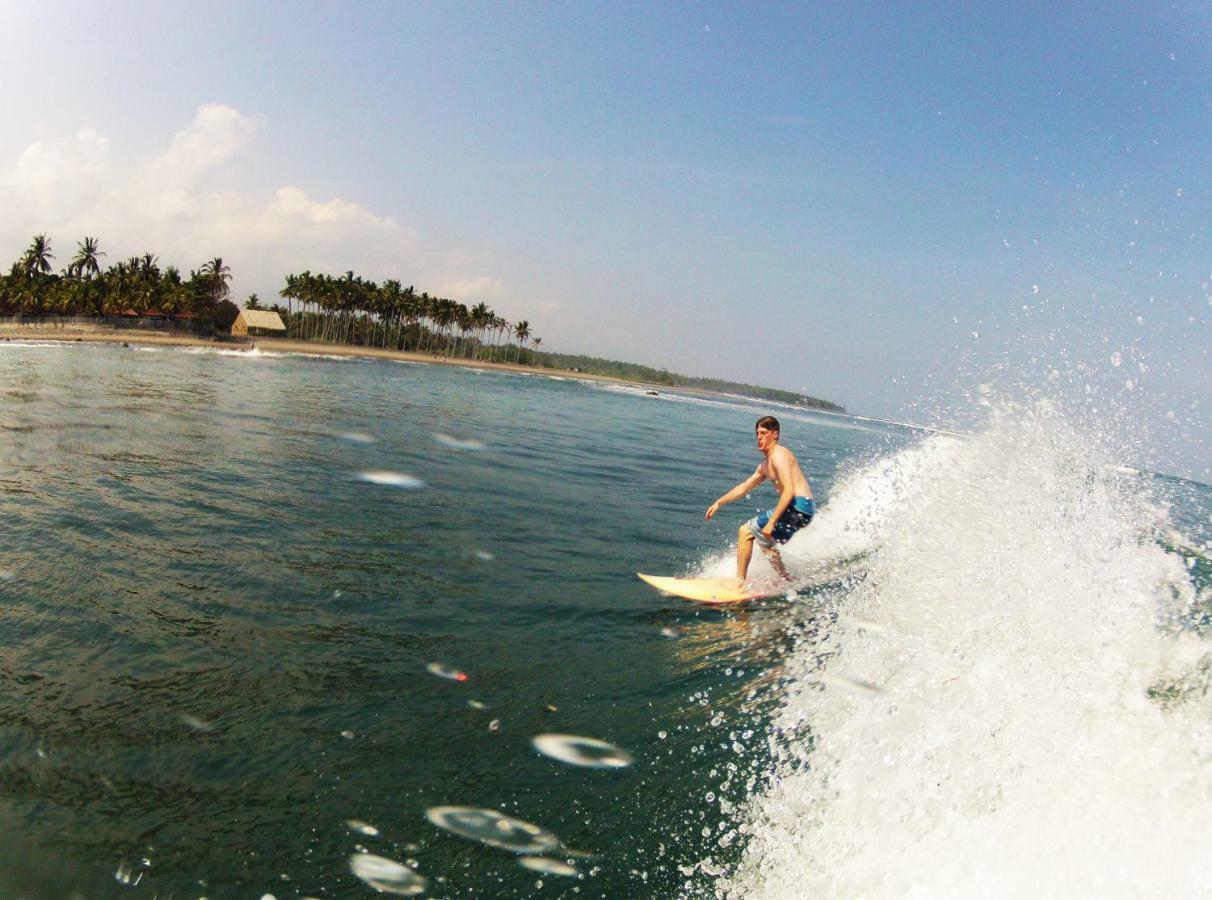 THE NYAMO surf&stay Pulukan Extérieur photo